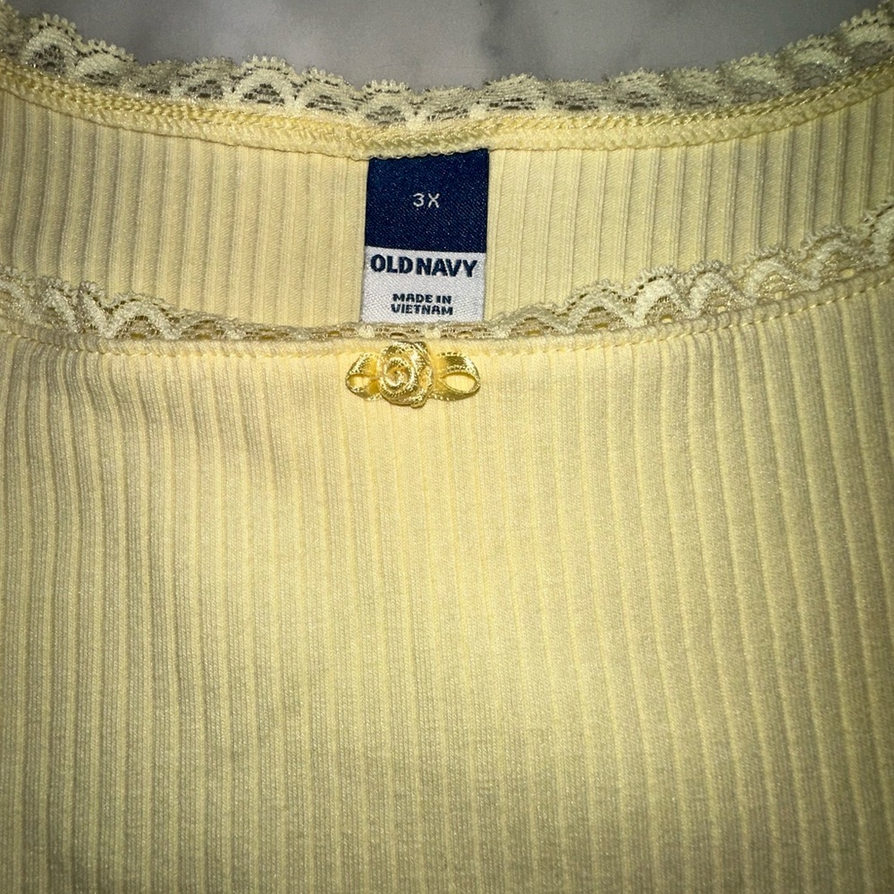 Old Navy Light Yellow Ribbed Tank Top - Picture 2 of 3